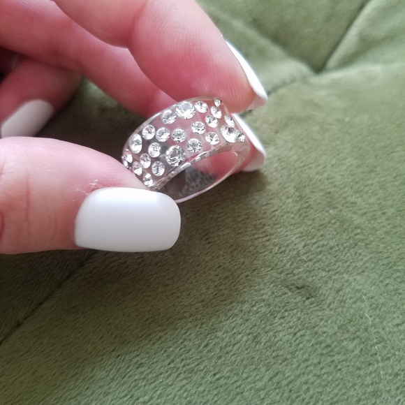 Swarovski Clear Acrylic Ring - Picture 2 of 3